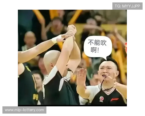 最新篮球裁判争议判罚集锦排行榜全面盘点解析